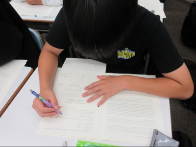 集中して受験中！