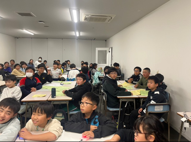 皆んな真剣でした！先月小学部クイズ王より