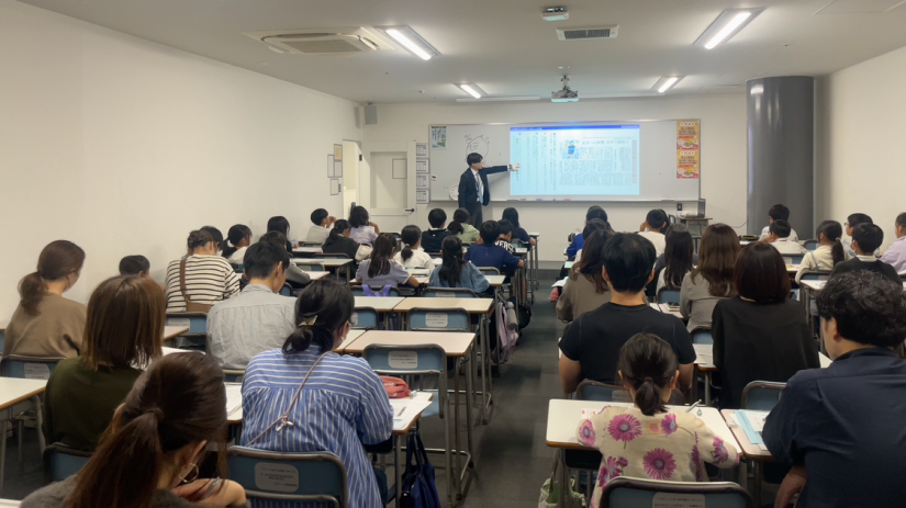 保護者の方もとても真剣に聞いておられました