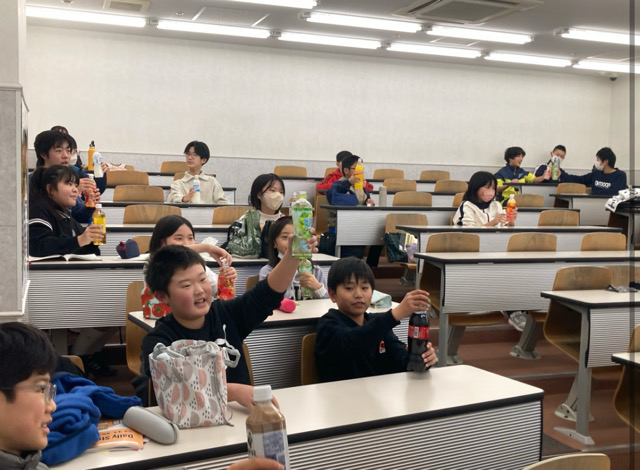 初めに決起集会！今日1日で宿題仕上げるぞー！