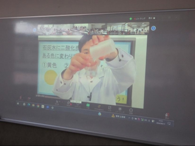 先生による演示実験！