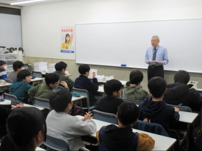 文系チーフ小林先生から教材説明！