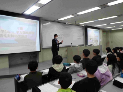 校長の齋賀も訓話を担当!