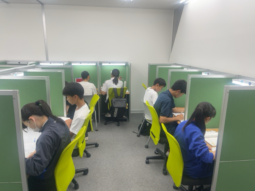 自習室は連日満員！