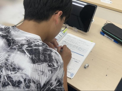 学校ワークで勉強！