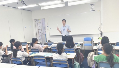 授業は真剣で楽しくクラスの人数も増えました。